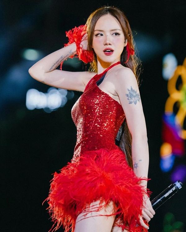 Ca sĩ Phương Ly: Vóc dáng nóng bỏng tuổi 33, nghi vấn hẹn hò bạn thân-5