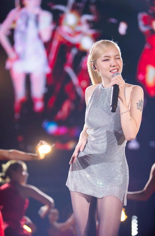 Ca sĩ Phương Ly: Vóc dáng nóng bỏng tuổi 33, nghi vấn hẹn hò bạn thân-9