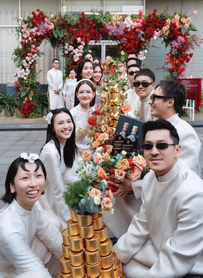 Trang Hý lên tiếng về tạo hình lạc quẻ, phá đội hình phù dâu trong lễ hỏi của Diễm My 9x, phản ứng cô dâu ra sao?-1