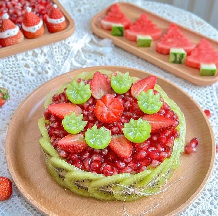 Dân mạng đua nhau làm cây thông Noel từ trái cây, muôn kiểu đẹp lạ-5