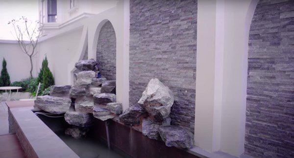 Khoe nhà lộng lẫy trước Noel, không ai qua được 2 mỹ nhân với màn flex đã mắt-14