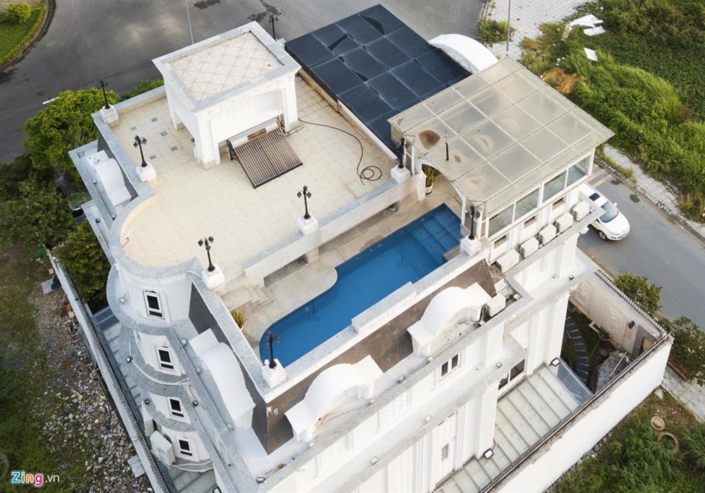 Khoe nhà lộng lẫy trước Noel, không ai qua được 2 mỹ nhân với màn flex đã mắt-24