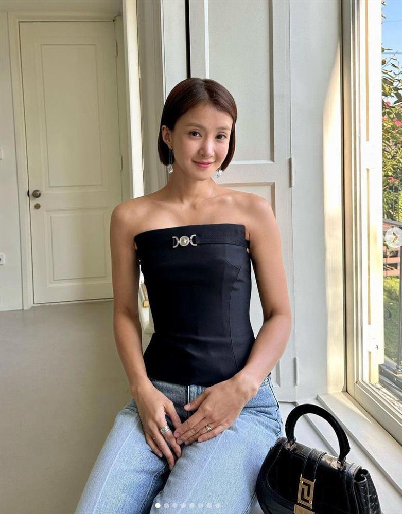 Bắt gặp mỹ nữ diện áo ống khoe bắp tay đá tảng, cánh mày râu nhìn mà ao ước-6