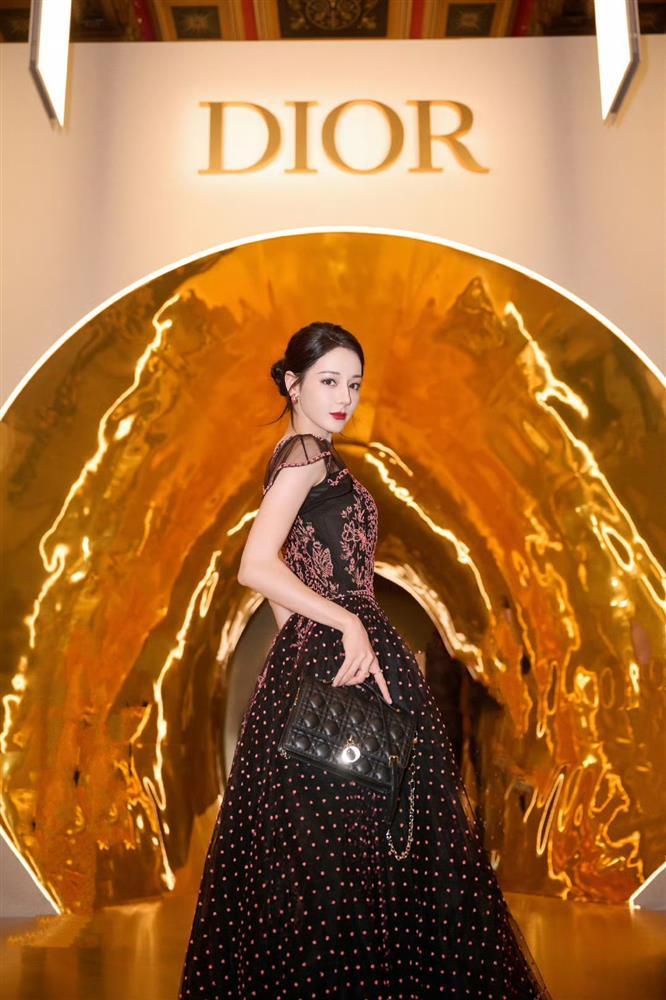 Địch Lệ Nhiệt Ba trở thành Đại sứ toàn cầu của thương hiệu Dior-7