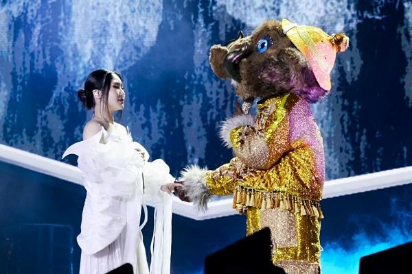 Trước khi đi Mỹ trở về và gây ý kiến trái chiều, Hương Tràm từng đáng gờm thế nào?-7