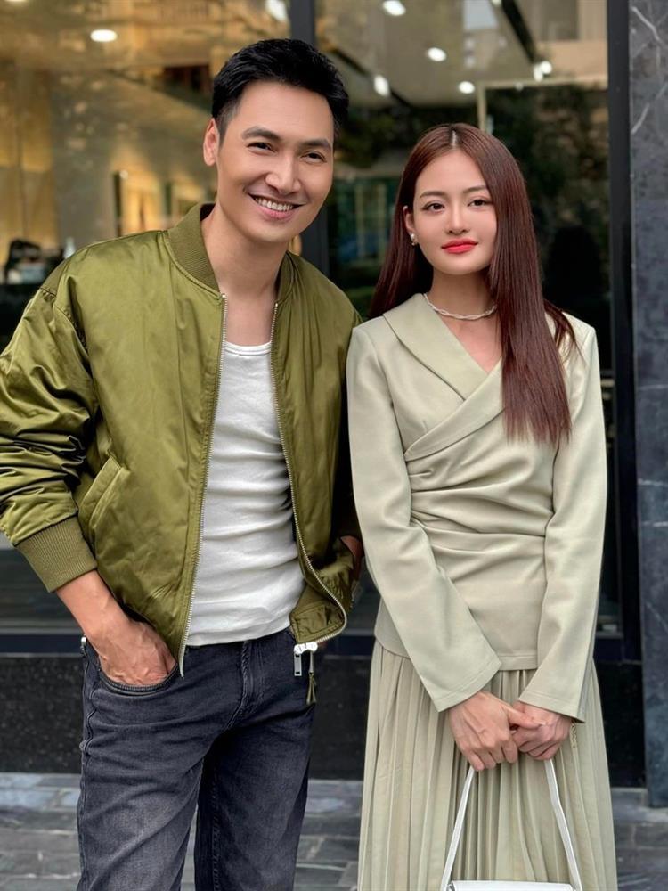 Thùy Anh thích thú khi được chủ động tán tỉnh Mạnh Trường-1