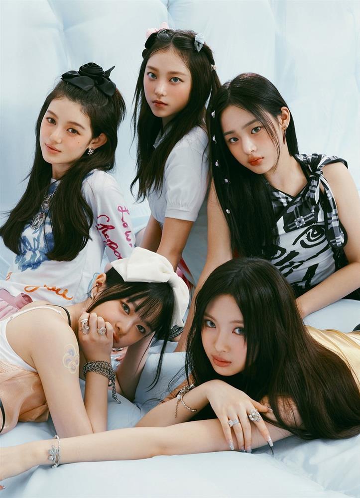 Nhóm nhạc của Jang Wonyoung sao chép NewJeans?-1