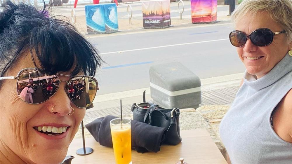 Phát hiện thứ kinh khủng trên giường khách sạn,du khách vội vã bỏ chạy-1