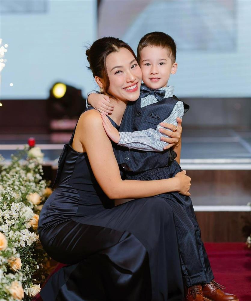 Sau ly hôn chồng Tây, Hoàng Oanh vướng nghi vấn bầu lần hai khi lộ bụng lùm xùm, chính chủ lên tiếng thế nào?-5