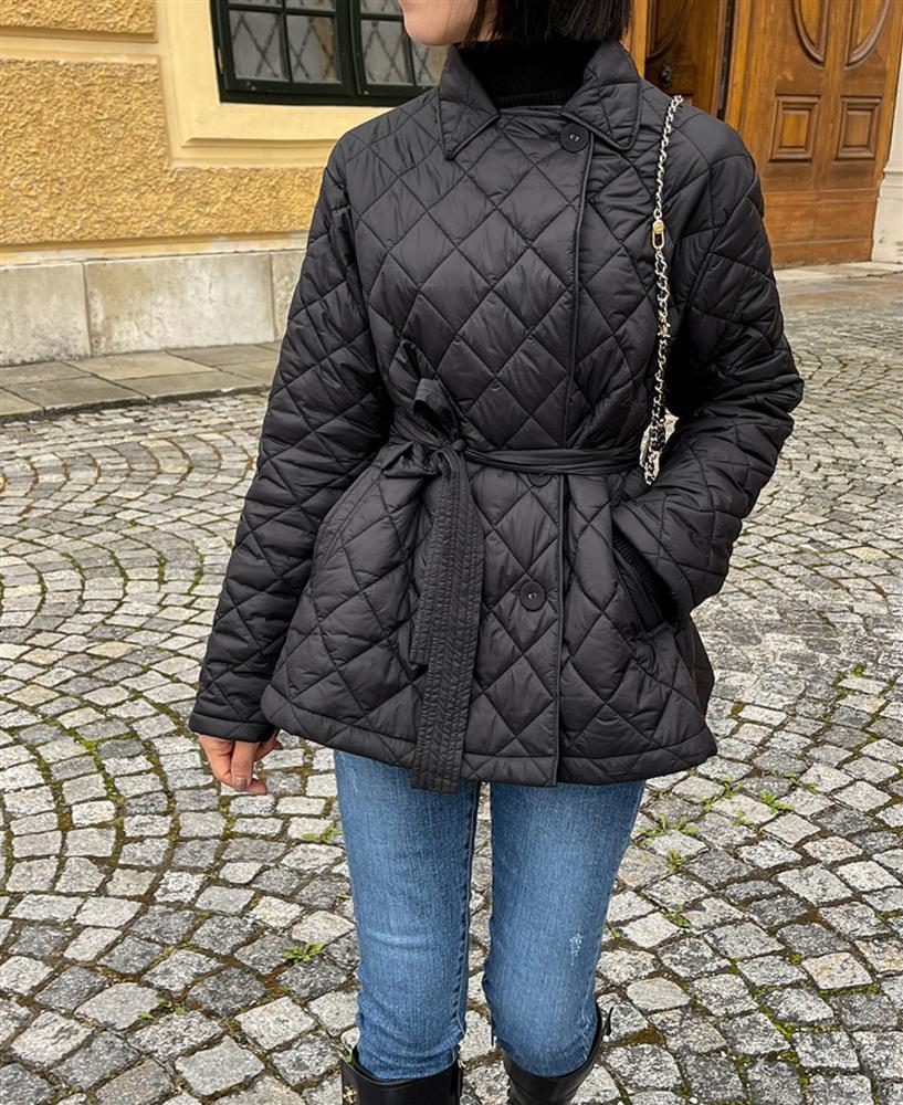 Truy tìm 2 kiểu áo phao hack chiều cao, tôn eo thon dáng chuẩn cho chị em trong những ngày rét mướt-6