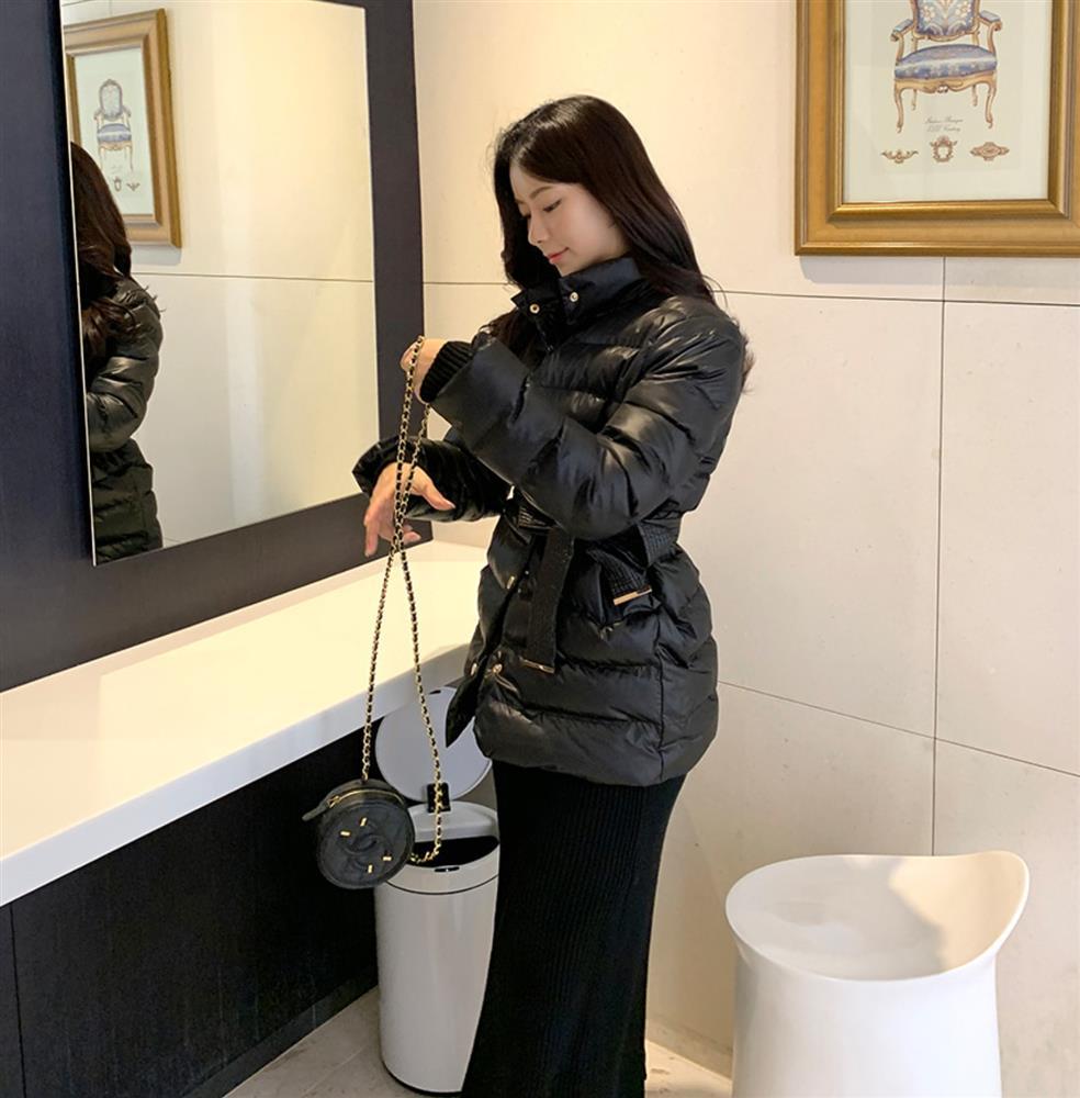 Truy tìm 2 kiểu áo phao hack chiều cao, tôn eo thon dáng chuẩn cho chị em trong những ngày rét mướt-8