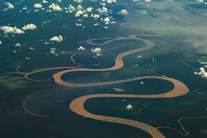 Sông Amazon lớn, dài nhất thế giới nhưng lại không có cây cầu nào bắc qua-1