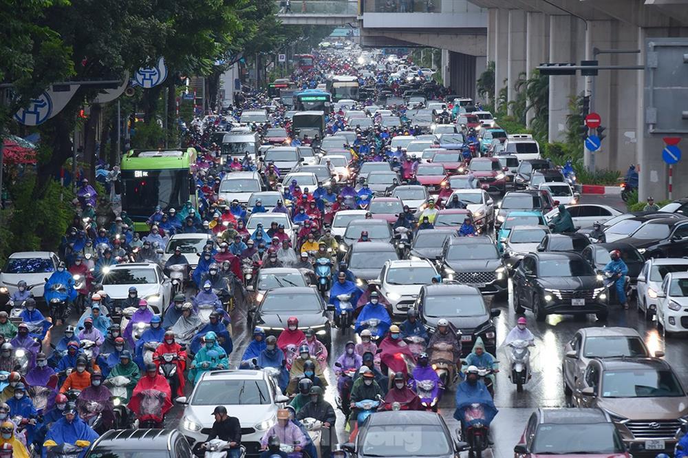 Rét thấu xương, người Hà Nội co ro trên đường-2