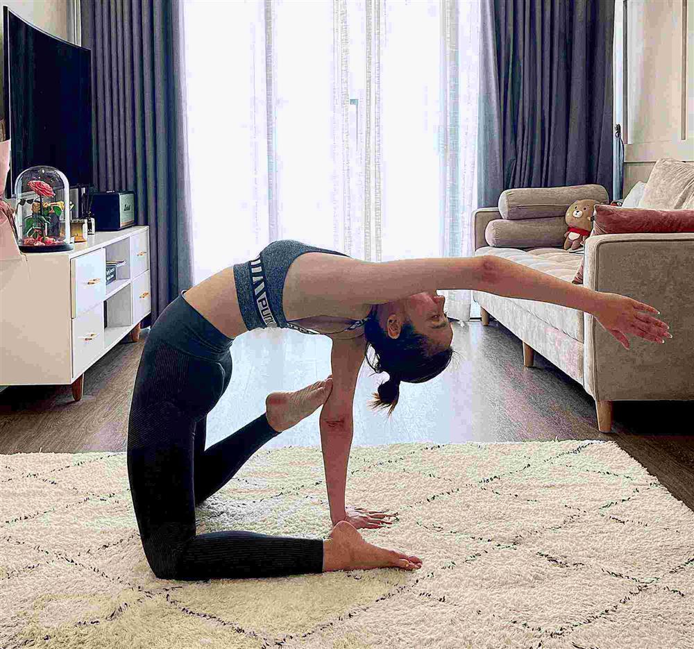 Huyền Lizzie chỉ dám ăn khoai giữ dáng, fan học theo cũng khó-6