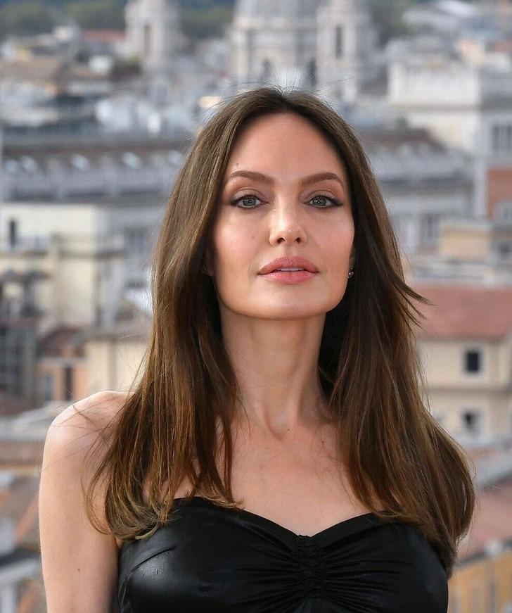 Angelina Jolie tiết lộ ý định rời bỏ Hollywood-1