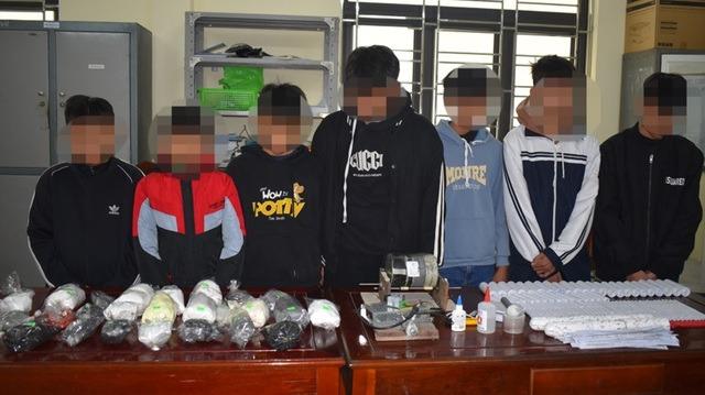 Nhóm học sinh từ 11-15 tuổi mua thuốc nổ về chế tạo pháo-1