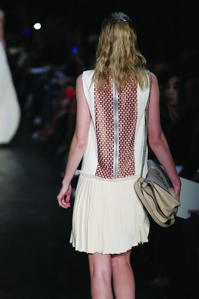 Dây kéo: Từ hành trình chinh phục ngành thời trang đến khuôn mẫu giới-2