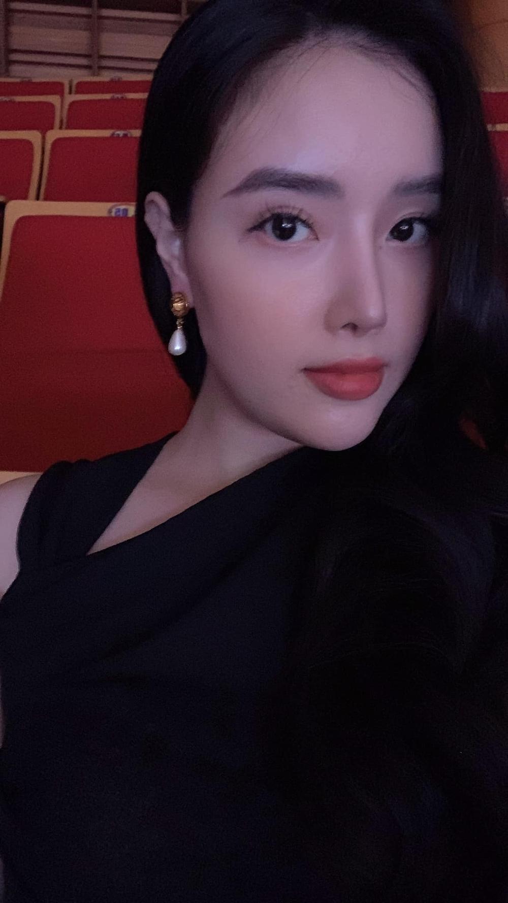 Em gái Mai Phương Thúy vượt chị, đã sinh con thứ 2, nhan sắc mẹ bỉm thăng hạng-2