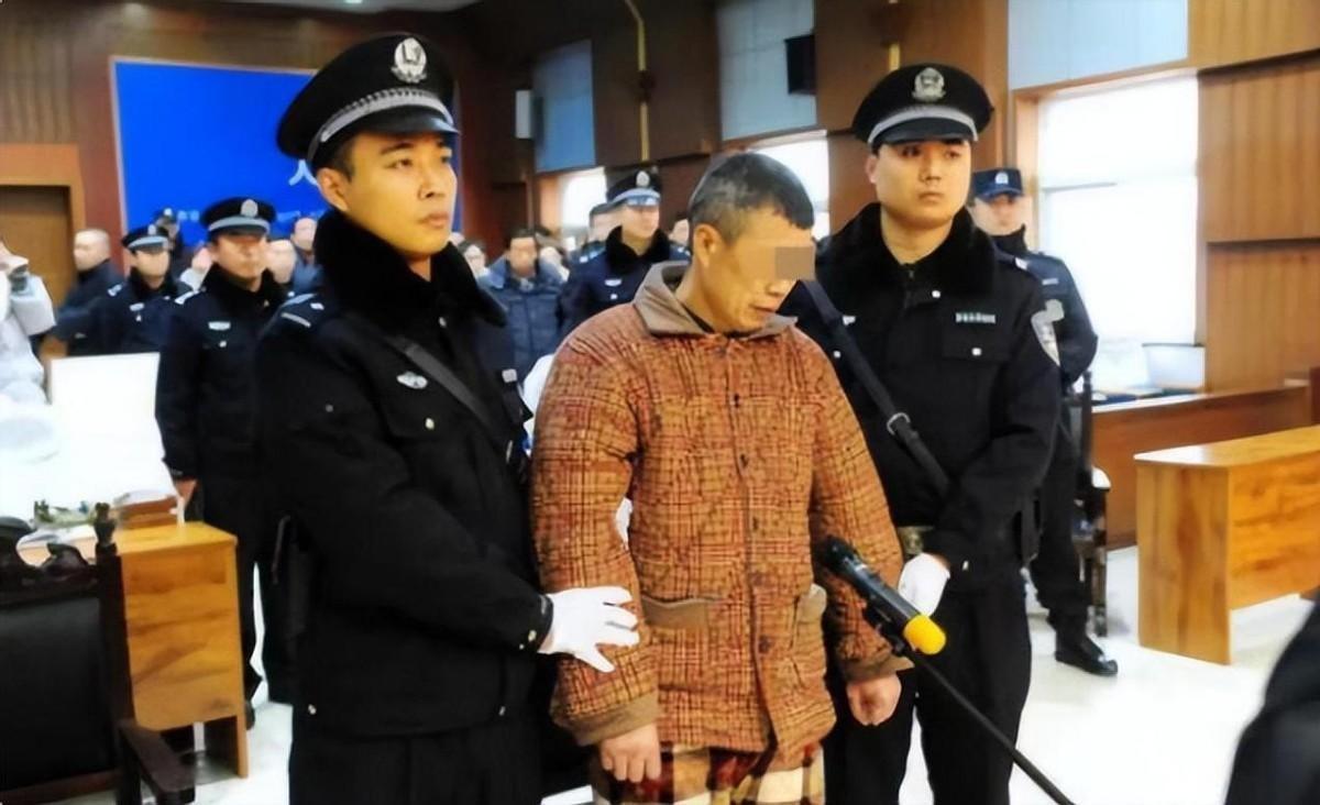 Bi kịch của người đàn ông ép vợ sinh 11 con trong 16 năm-6