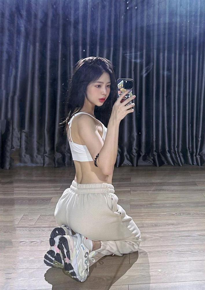 Liz Kim Cương sở hữu nét đẹp thần tiên tỷ tỷ, khéo mặc trang phục khoe trọn da trắng như ngọc-6