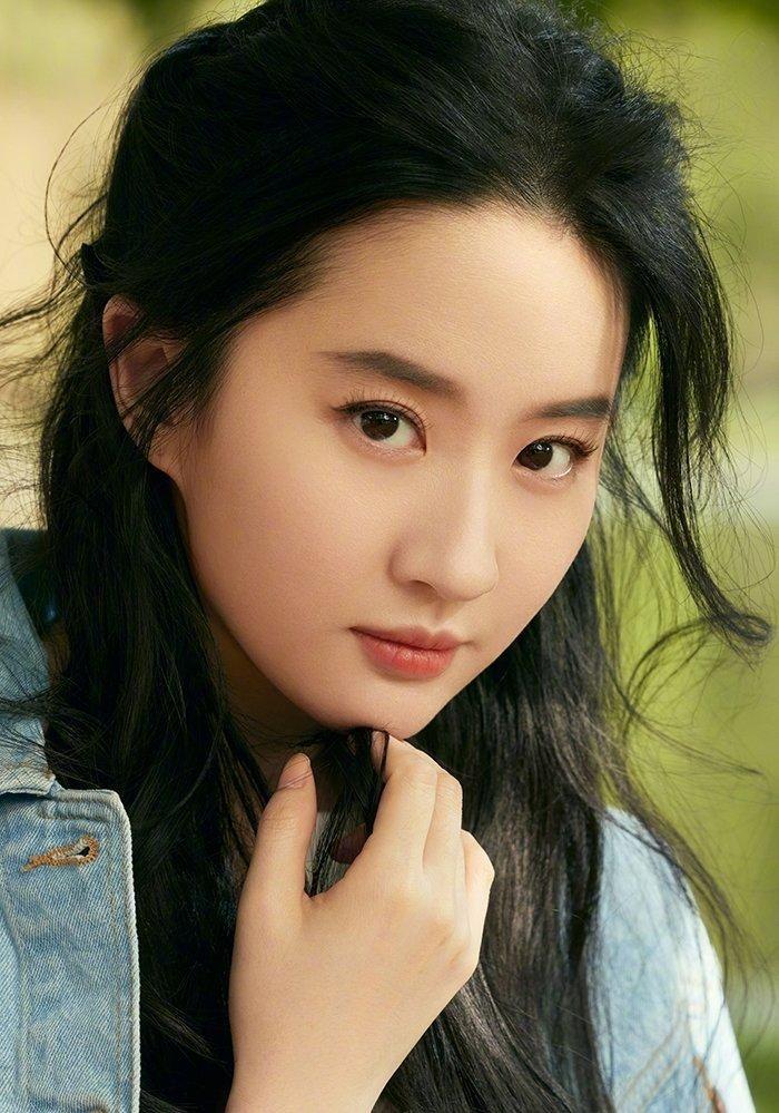 Đỉnh như Thần tiên tỷ tỷ Lưu Diệc Phi cũng có ngày bị dìm hàng nhan sắc tả tơi-1