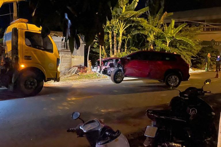 Trốn tránh kiểm tra nồng độ cồn, tài xế tông người đi đường gãy chân-1