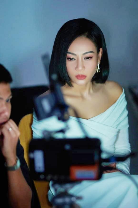 Thu Minh khoe thân hình nóng bỏng ở độ tuổi U50-3