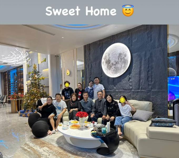 Shark Bình khoe ảnh gia đình, hé lộ thêm không gian trong biệt thự được Phương Oanh trang hoàng-1