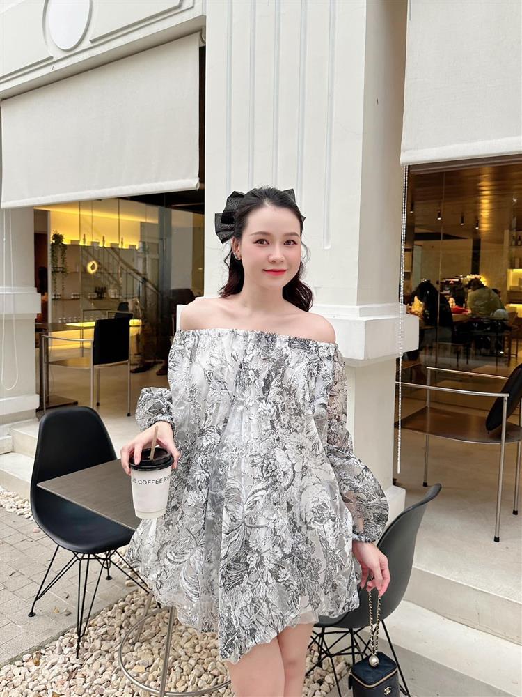 Sam khoe bụng bầu vượt mặt, nhan sắc những tháng cuối thai kỳ thế nào?-3