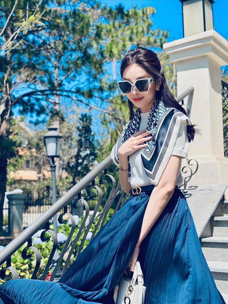 Bên trong biệt thự bề thế, tầm nhìn trọn thành phố của vợ chồng Hoa hậu Đặng Thu Thảo-Trung Tín-9