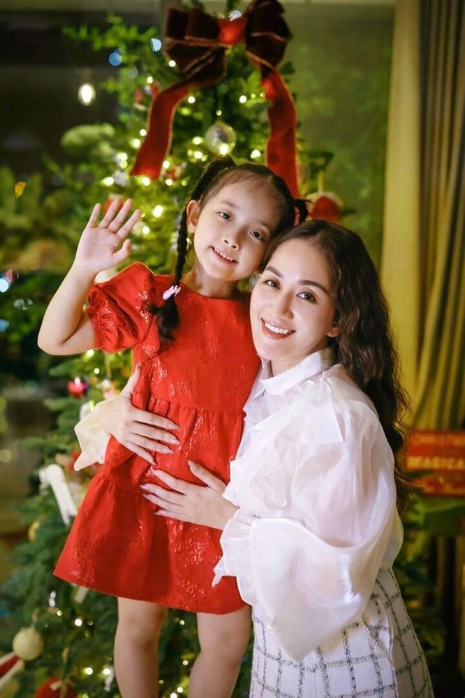 Phan Hiển tiết lộ tâm lý Khánh Thi bất ổn sau khi sinh con thứ 3-4