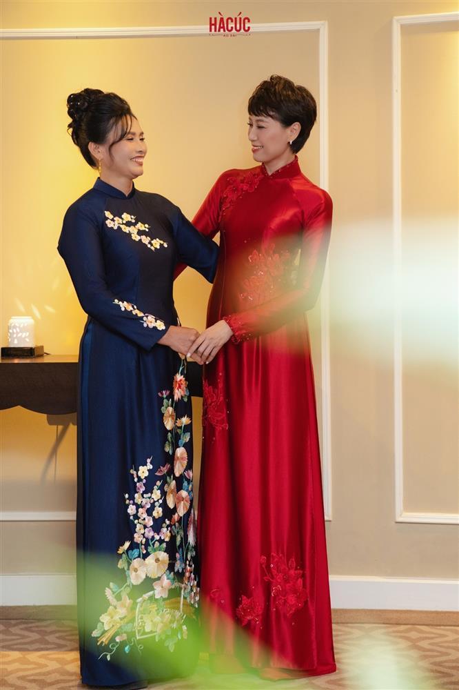 Mẹ của dàn cầu thủ nổi tiếng trong lễ cưới các con, ai gây ấn tượng nhất?-4