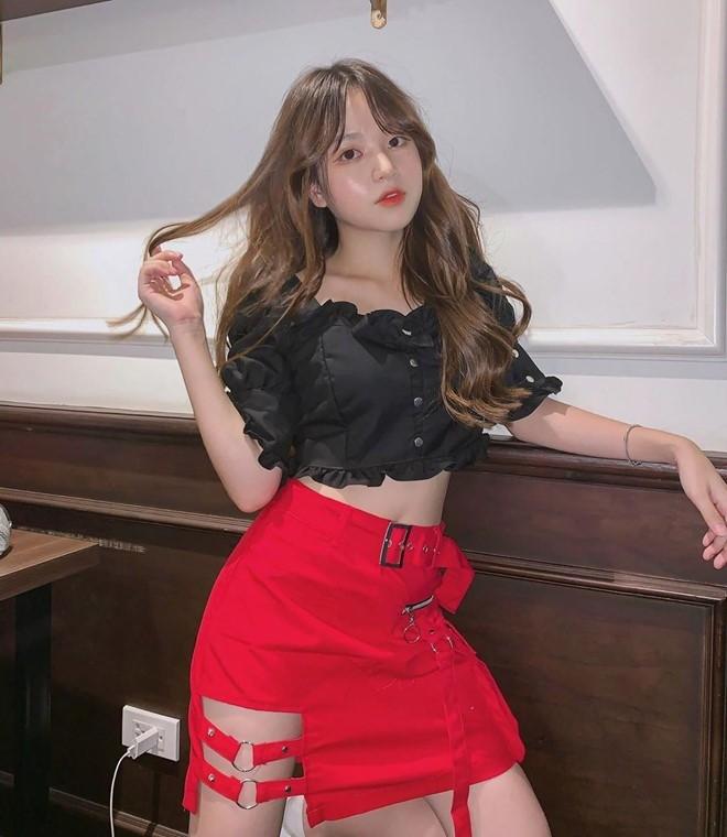 Tình trường dày đặc của Quang Hải trước khi cưới hot girl Chu Thanh Huyền-8