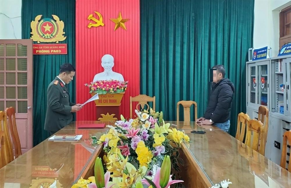 Xử phạt 2 đối tượng chuyên báo chốt CSGT trên mạng xã hội-1