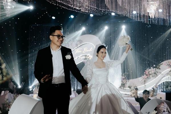 Mừng cưới em chồng 1 triệu đồng, tôi bị chồng vứt đồ đuổi đi-2