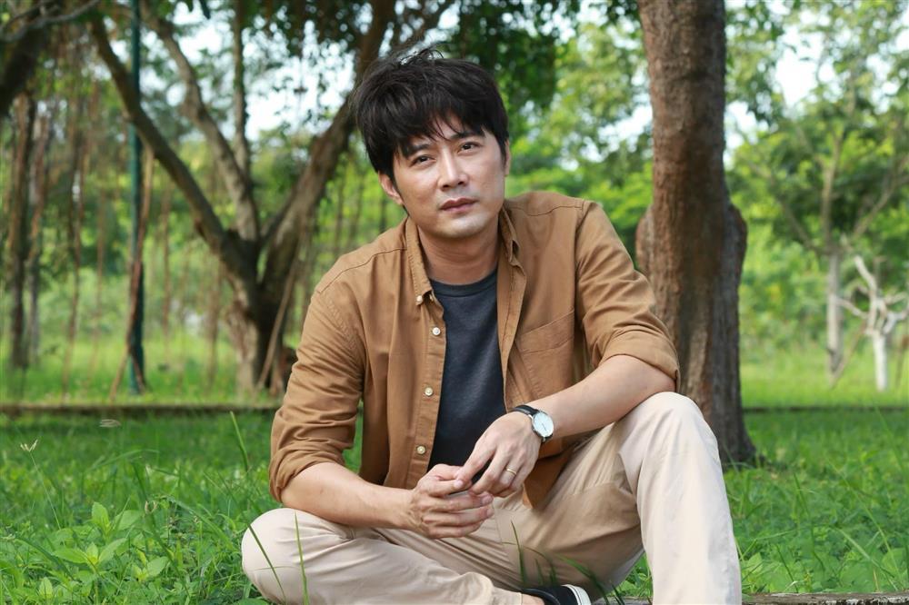 Vẻ lịch lãm của phụ huynh có duyên nợ với Quỳnh Kool trong Chúng Ta Của 8 Năm Sau-10