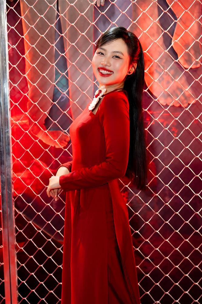 Phương Mỹ Chi xuất hiện rạng rỡ trên thảm đỏ sau tin đồn thất thiệt-2