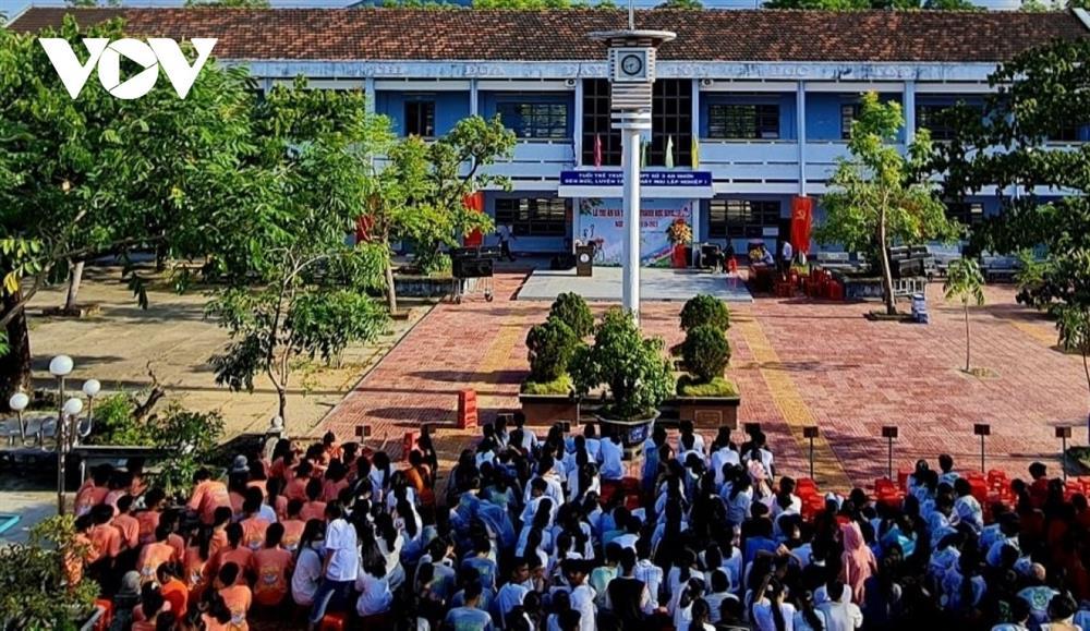 Công an điều tra vụ một học sinh lớp 10 ở Bình Định bị đánh dập xương mũi-1