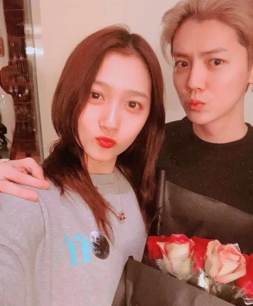 Bạo đỏ hot search: Lộc Hàm và Quan Hiểu Đồng đã đăng ký kết hôn?-1