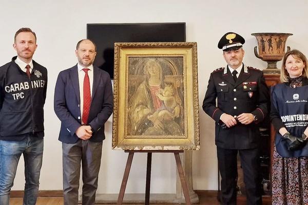 Kiện vợ vì 3 đứa con không phải của mình, vợ trả thù mang pháo đến nhà đốt-3