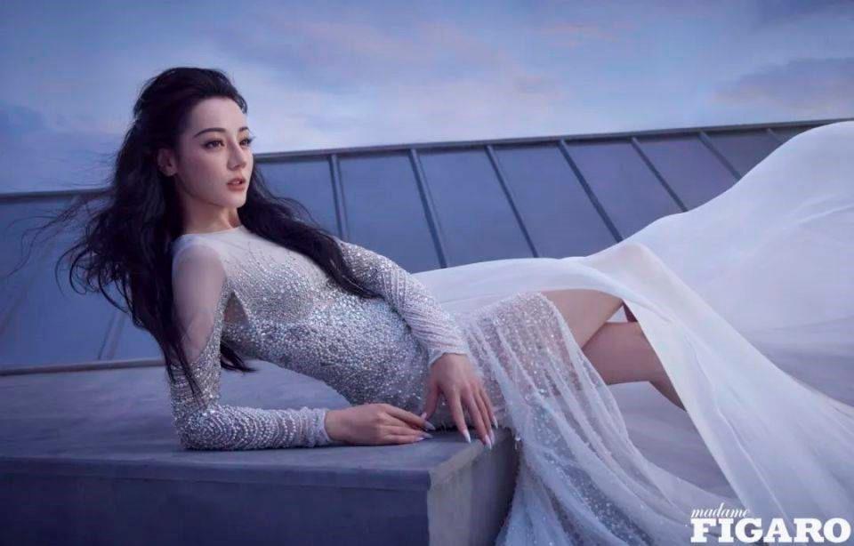 Địch Lệ Nhiệt Ba hiếm hoi tiết lộ về bạn thân: Cãi nhau, xóa bạn bè nhưng vẫn bên nhau như người một nhà-2