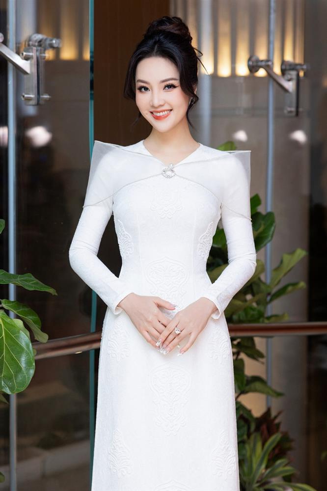 MC Thụy Vân VTV lên tiếng về tin đồn dao kéo-1