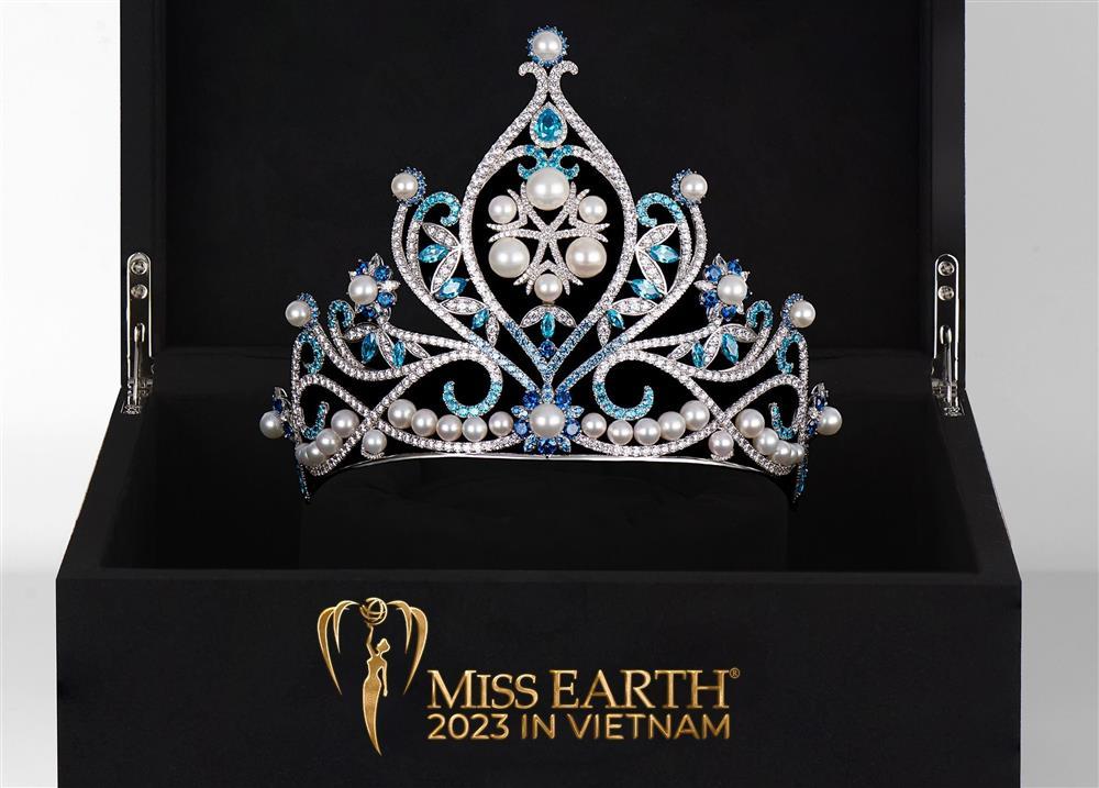 Hé lộ vương miện dành cho tân Miss Earth 2023-4