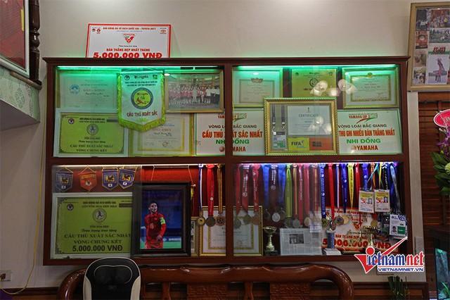 Sau lễ dạm ngõ, nhà Chu Thanh Huyền  - vợ sắp cưới của cầu thủ Quang Hải lọt top tìm kiếm-10