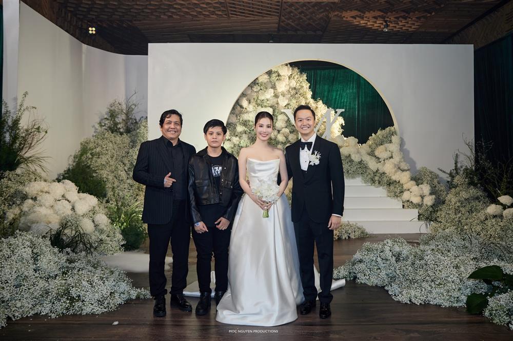 Gần như cả showbiz Việt quy tụ ở lễ cưới Diễm My 9X-1