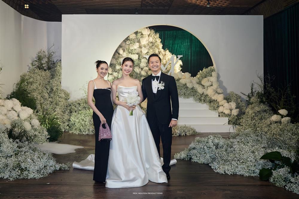 Gần như cả showbiz Việt quy tụ ở lễ cưới Diễm My 9X-6