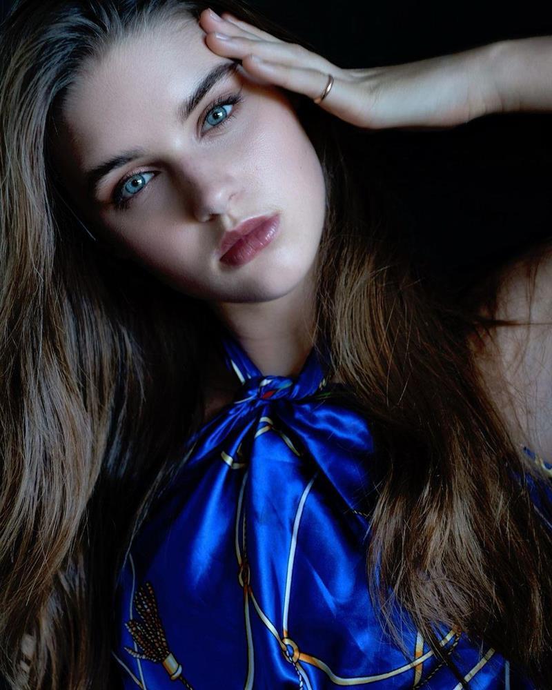 Bông hồng nước Úc cao 1m80 hút triệu fans mê mẩn với gương mặt đẹp nhất thế giới-1