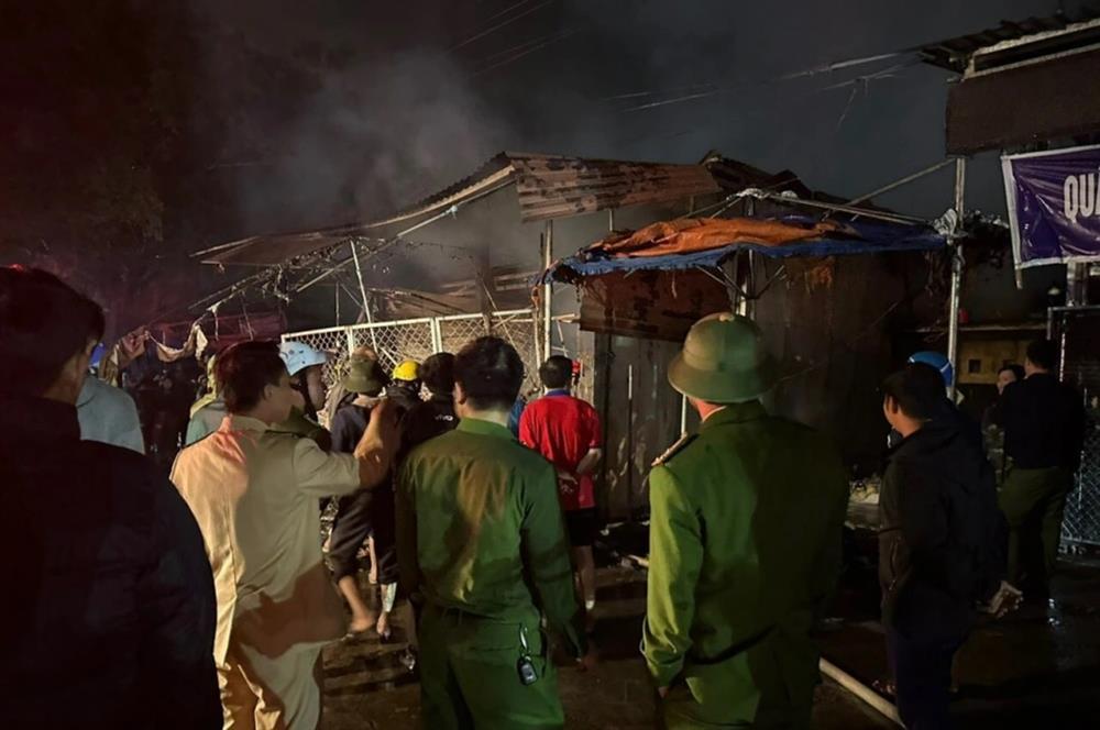 Băng trộm nhí đốt nến tìm tài sản, gây ra vụ cháy ki ốt-1