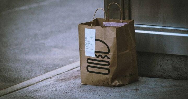 Chủ quán ăn vặt cứu được vị khách muốn tự tử nhờ tinh ý khi đọc đơn hàng-1