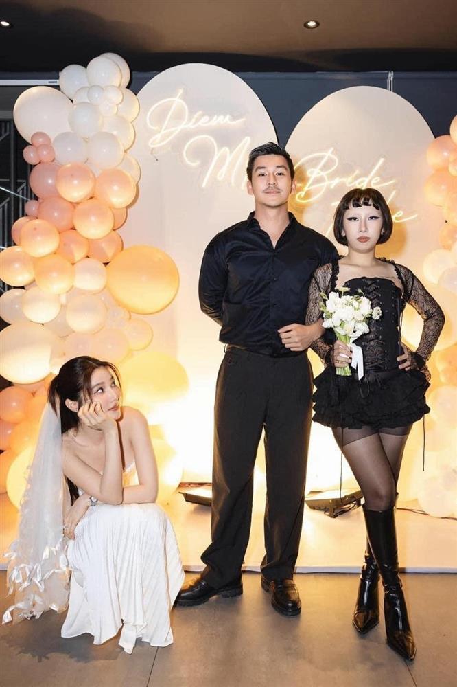 Mai Phương Thúy, Phạm Quỳnh Anh khóc hết nước mắt trong lễ cưới Diễm My 9X-7